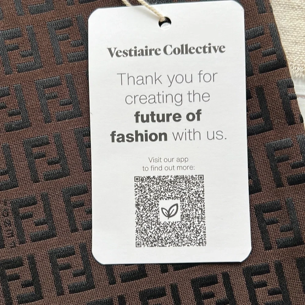 Authentic Fendi Clutch Bag. - Picture 4 of 7